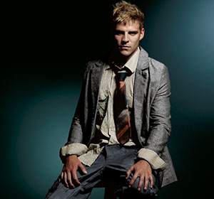 Previous<span>Fashion Male Models</span><i>→</i>